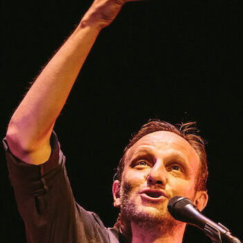 2022_11_10_En-attendant-Voisard_Photo-Guillaume-Perret-1