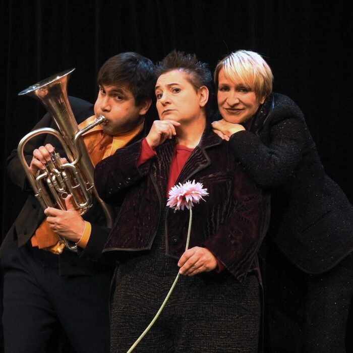 La-Famiglia-Dimitri_vignette